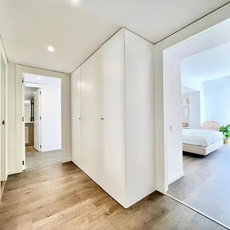 Out 20 Levante * Βιλαμούρα