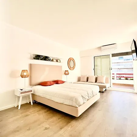 Out 20 Levante Appartamento *