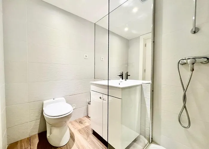 Out 20 Levante 빌라모라