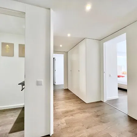 Out 20 Levante * Виламура